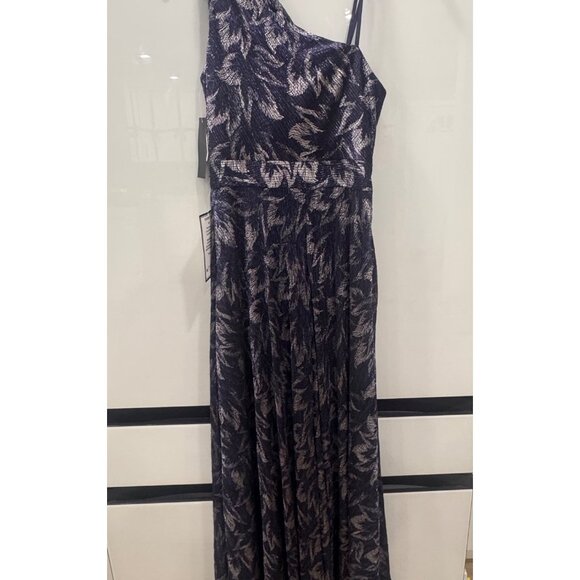 Betsy & Adam Navy & Silver One-Shoulder Gown With Metallic Leaf Pattern & Keyhol - Picture 5 of 6